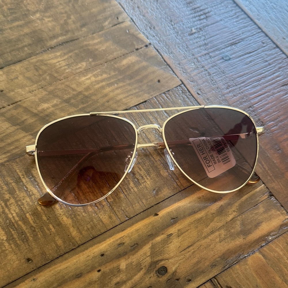 Brand NWT Gold Aviator Sunglasses with Brown Lenses